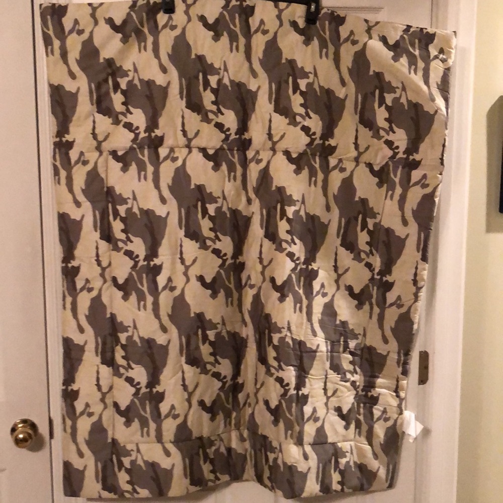 Baby comforter or sleep pad New 44”x37” Military print - Picture 5 of 7